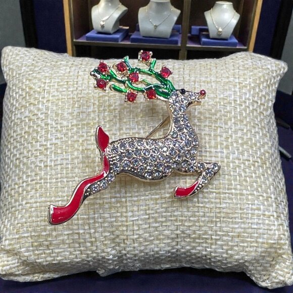Rhinestone Reindeer Brooch Holiday Pin Christmas Bling Coquette Festive Gift - Picture 2 of 4